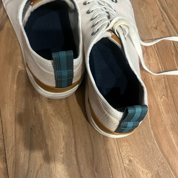 Toms White Canvas Sneakers Casual Low-Top - Picture 5 of 9